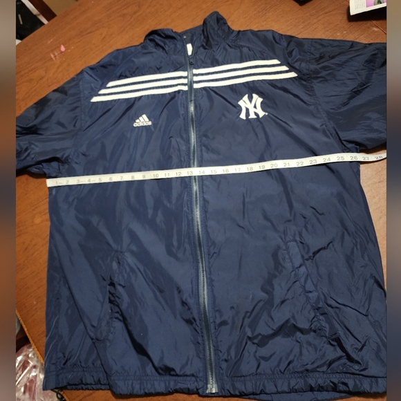Vintage Adidas New York "NY" Yankees Windbreaker Jacket - Picture 3 of 10